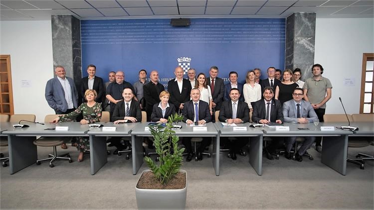 Slika /arhiva_gospodarstvo/public/documents/Dodjela_MSP_naslovna.JPG