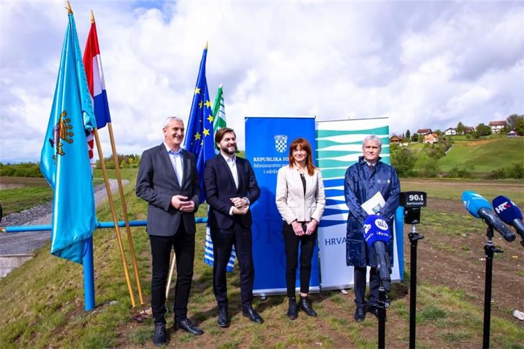 Slika /slike/Vijesti/2022/nasip_28.jpg